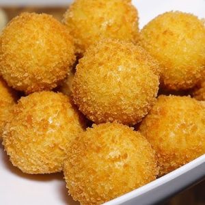Bolinha de Queijo Crocante